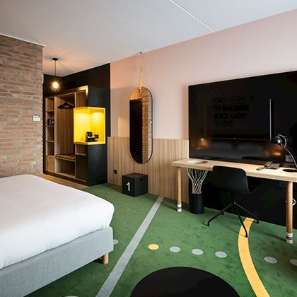 hup-hotel-mierlo-club-room