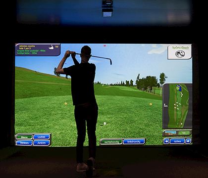hup-hotel-mierlo-play-binnen-spelen-golf-simulator